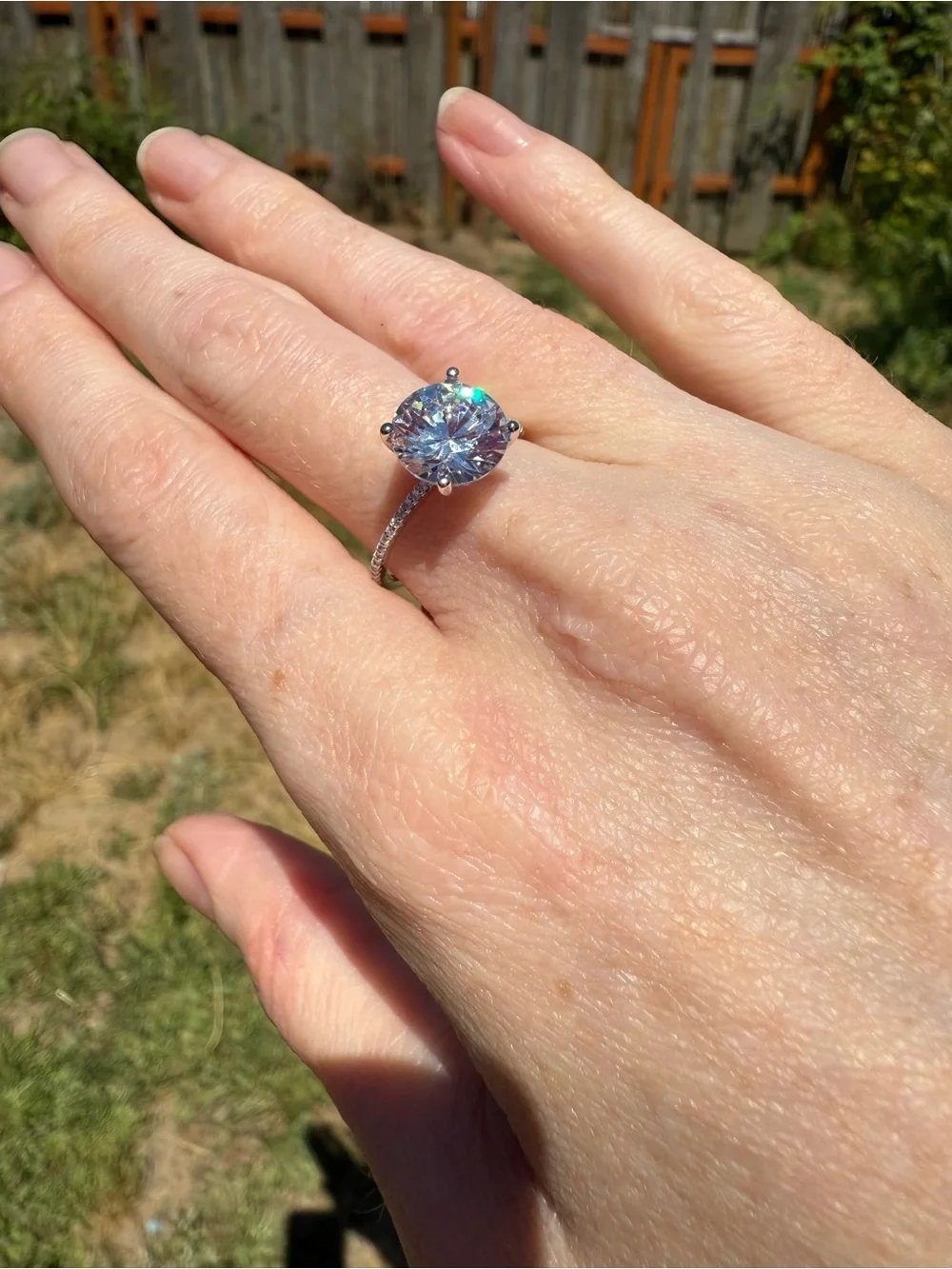 Elegant Natural Zircon Silver Women's Ring